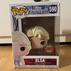 Special Edition Funko Pop! Disney Frozen II Elsa #590 Vinyl Figure w/ Box